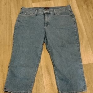 Women's Blue Cropped Jeans